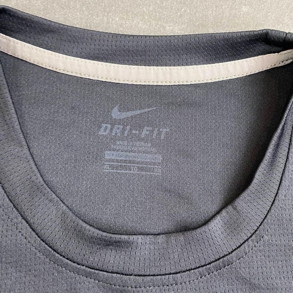 Nike Dri Fit Shirt Black Athletic Tee Training Mens XL - Picture 3 of 11